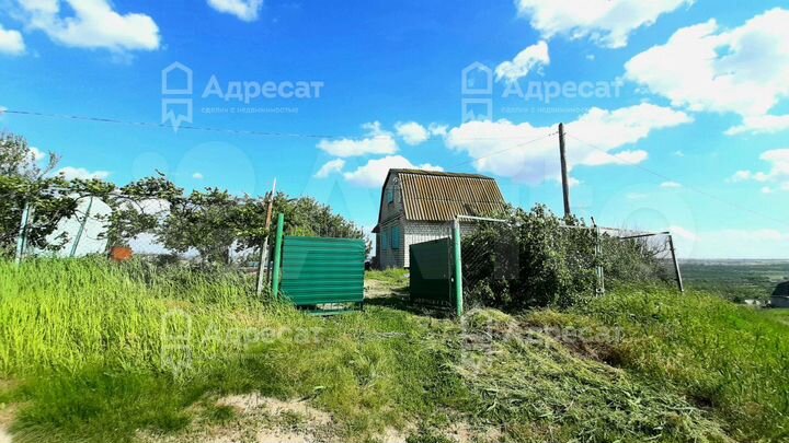 Дом 25 м² на участке 9,5 сот.