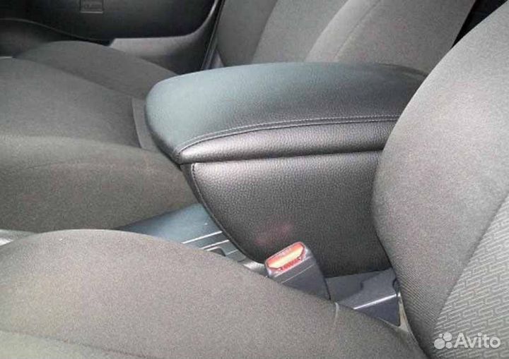 Подлокотник для toyota avensis 2003-2008 г