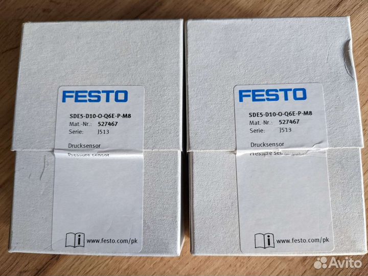 Датчик Festo 527467 SDE5-D10-O-Q6E-P-M8 Фесто