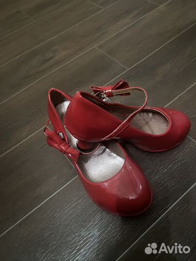 Туфли для девочки р 31