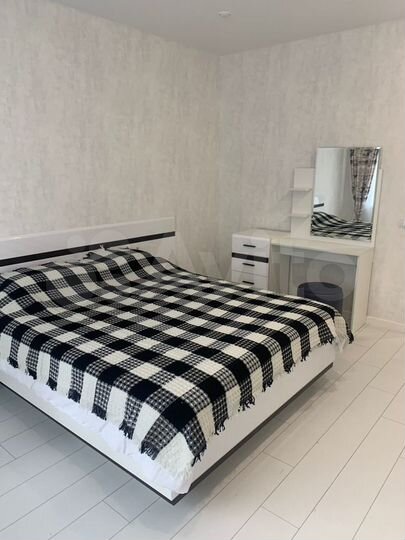 2-к. квартира, 60 м², 1/9 эт.