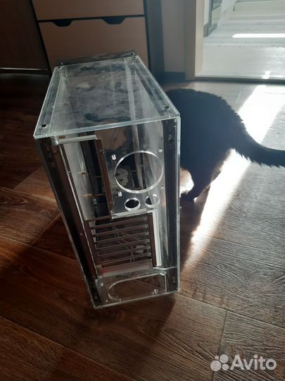 Игровой корпус для пк Gigabyte