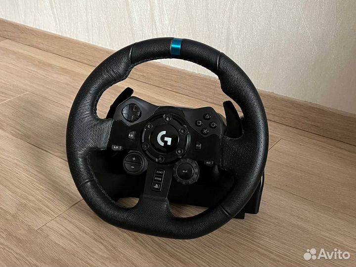 Игровой руль Logitech G923 Trueforce с кпп