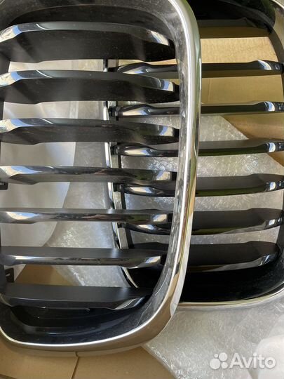 Решетка радиатора BMW X3