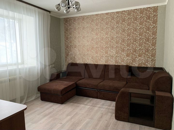 3-к. квартира, 60 м², 1/2 эт.