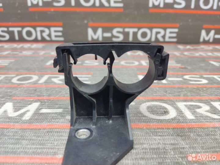 Держатель патрубка системы охлаждения Bmw X3 E83