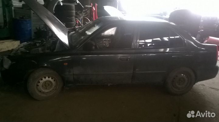 Хундай Акцент 2001-2008 г. в. 1.5 АКПП