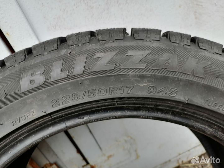 Bridgestone Blizzak Ice 225/50 R17 94S