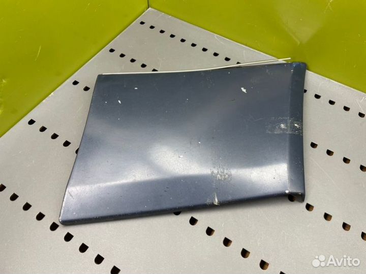 Молдинг на крыло передний правый Mercedes-Benz