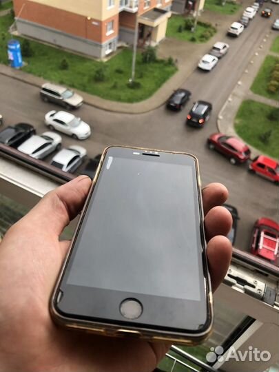 iPhone 8 plus 64gb