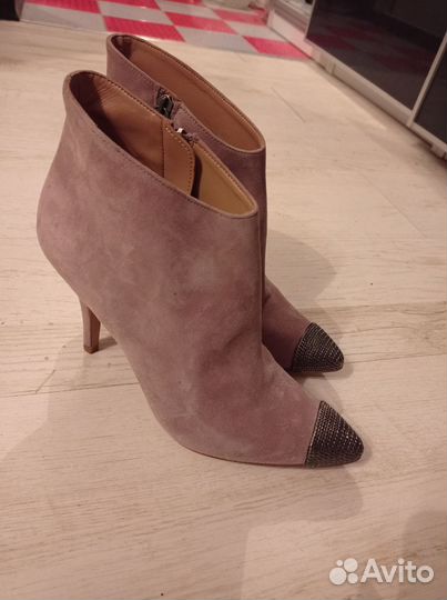 Редкие Ботильоны Zara металлический нысок, замша