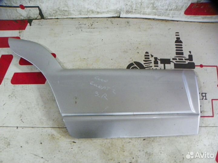 Молдинг задней правой двери Kia Sportage