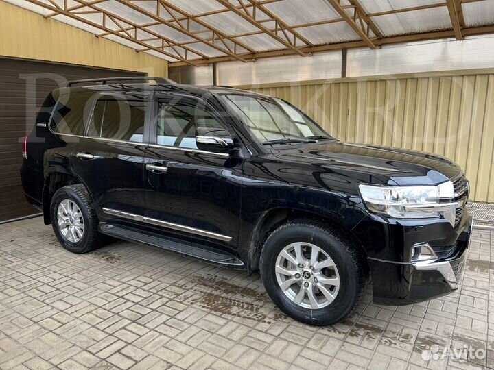 Обвес Toyota Land Cruiser 200 2021 г A6853