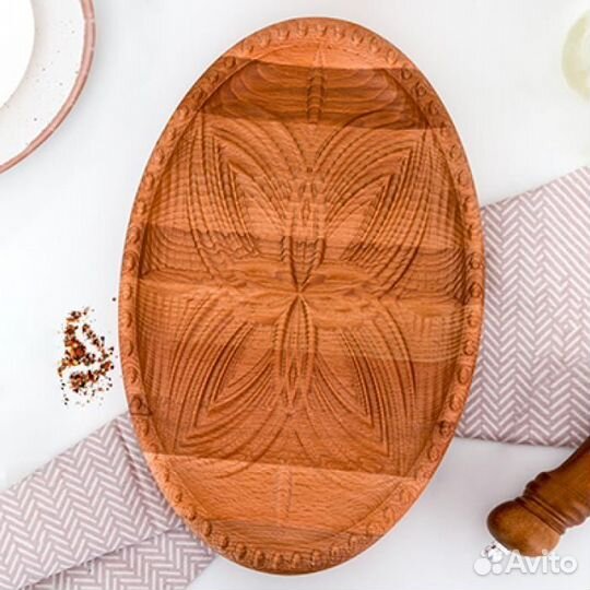 Менажница из дерева с резьбой односекционная