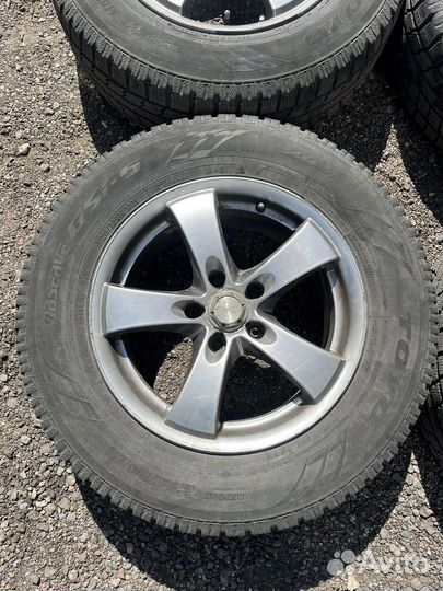 Диски с шинами Toyo 215/70 r16