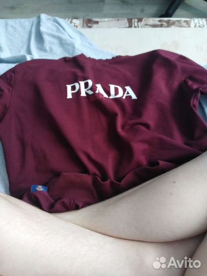 Кофта от prada
