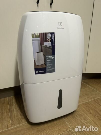 Осушитель воздуха Electrolux edh-22l