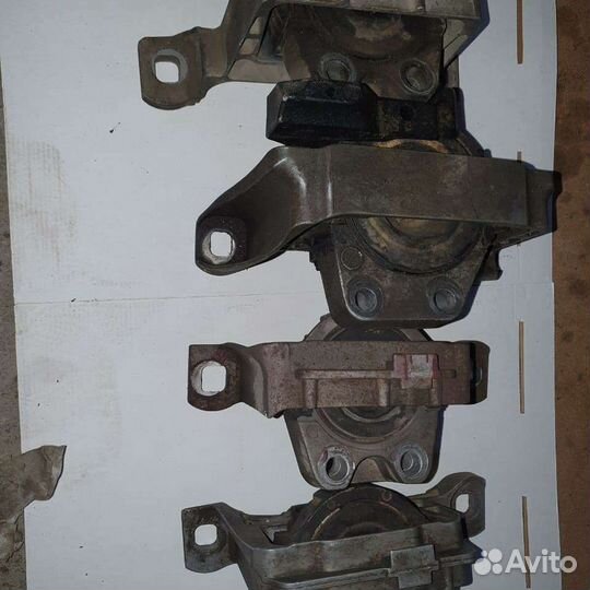 Подушка двигателя мазда форд