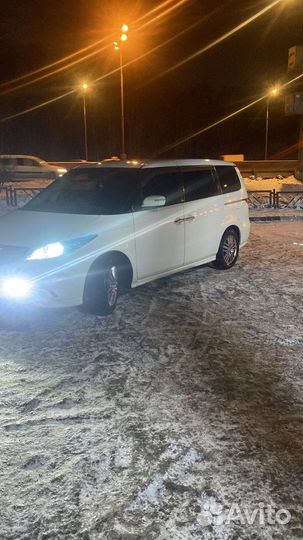 Пассажирские перевозки трансфер минивэн