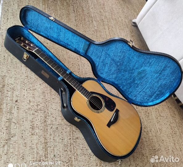 Жесткий кофр Yamaha для гитары дредноут и джамбо