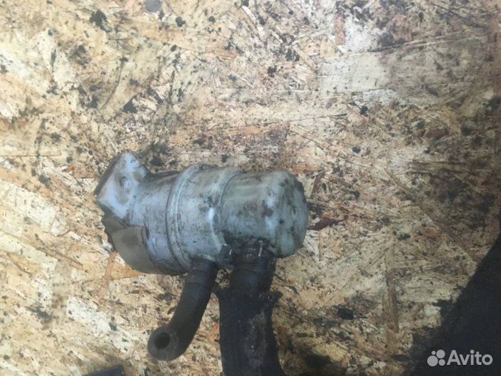 Бачок гур Dodge Caliber 2.0 2006