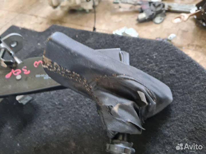 Рычаг стояночного тормоза Peugeot 308 хэтчбек 1.6