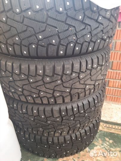 Pirelli Ice Zero 205/55 R16 94T