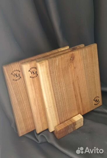 Доска разделочная, менажницы, сервировка стола