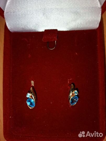 Золотые серьги