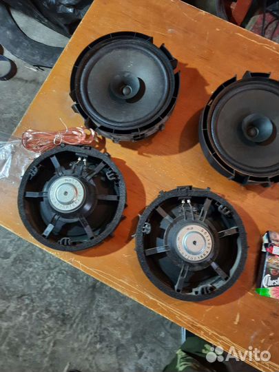 Штатная акустика Mitsubishi Outlander