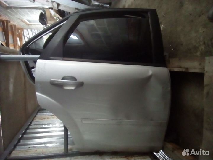 Дверь задняя правая Форд Фокус 2