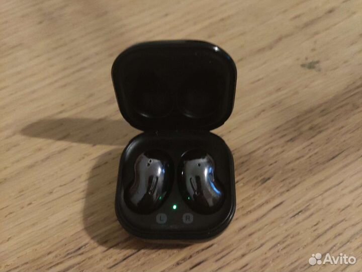 Samsung galaxy buds live