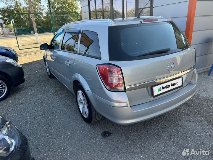 Opel Astra 1.8 МТ, 2010, 155 000 км