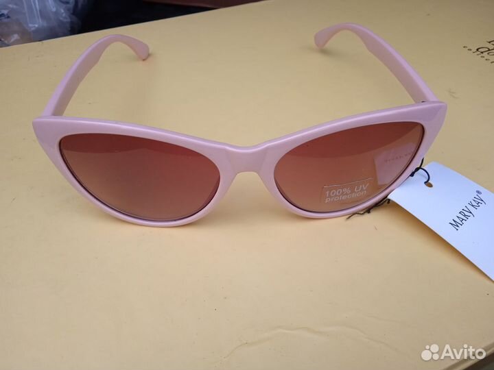 Солнцезащитные очки женские