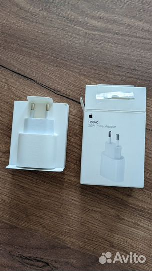 Зарядный блок Aple USB-C 20W оригинал