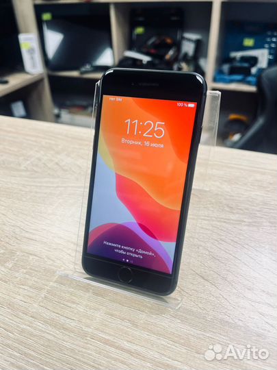 iPhone 8, 64 ГБ