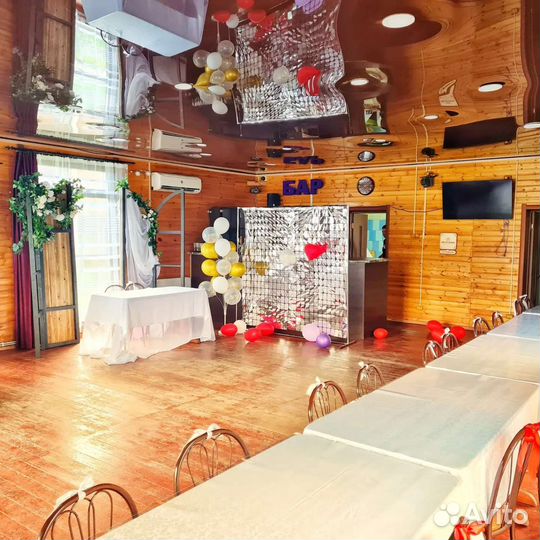 Большая теплая беседка