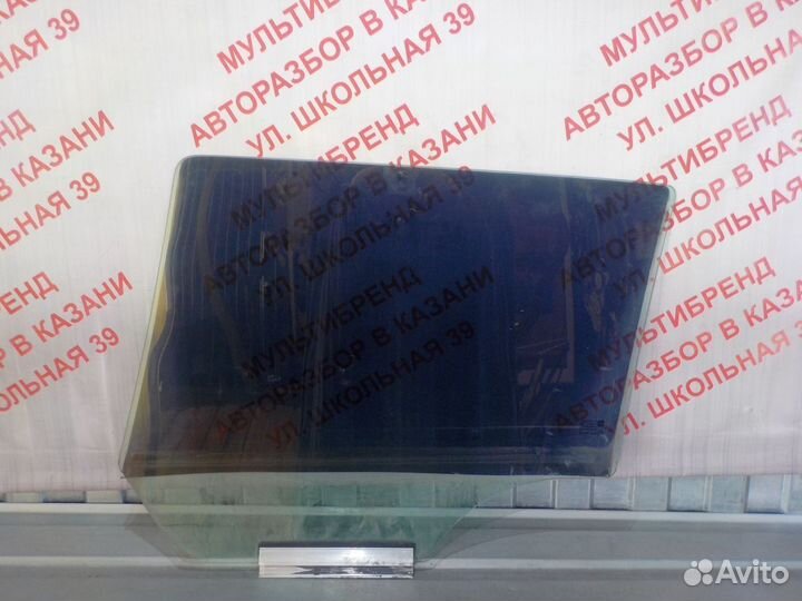 Стекла задние Опель Астра H Универсал