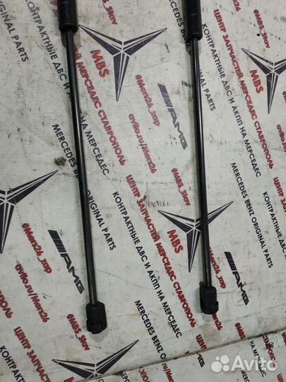 Амортизатор зад крышки W163 Mercedes ML