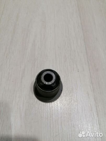 Сайлентблок Renault sandero Лев, Прав