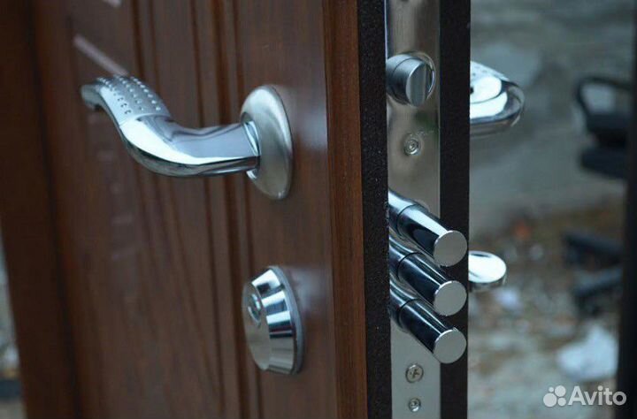 Вскрытие и замена замков