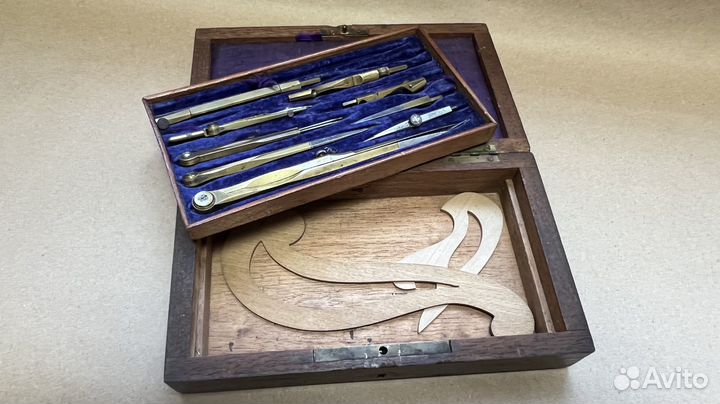 Старинная готовальня. Англия