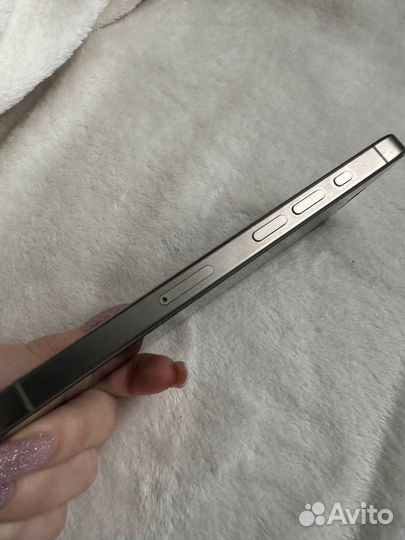 iPhone 15 Pro, 256 ГБ