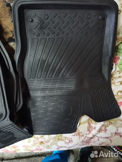 Автомобильные коврики