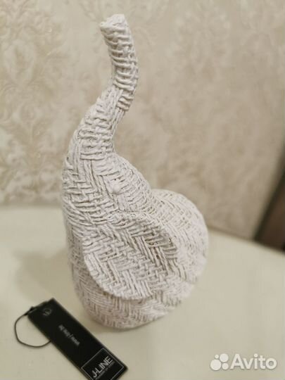 Статуетка слон из ротанга