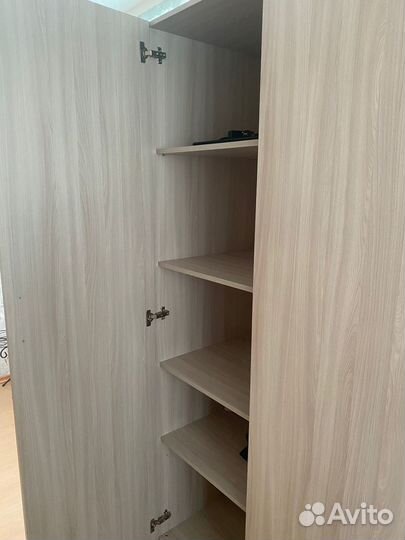 Продам трёхдверный шкаф