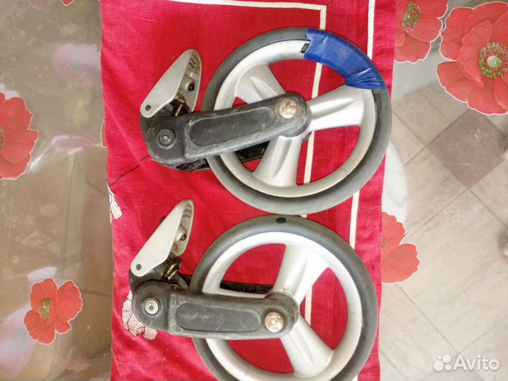 Колесо с вилкой для коляски Peg Perego Si
