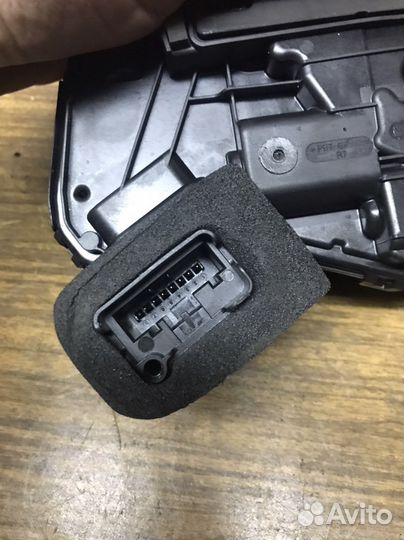 Замок двери передний Фольксваген тигуан 2