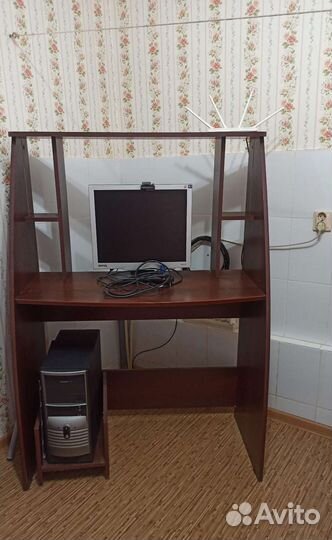 Компьютерный стол и кресло бу