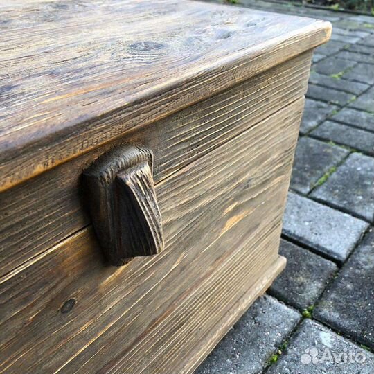 Сундук деревянный